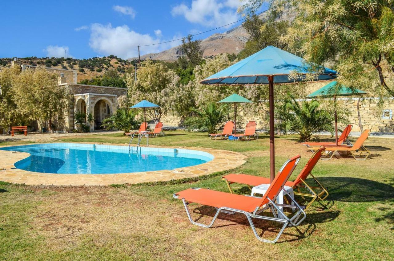 Petra-Mare Villa Триопетра Екстериор снимка