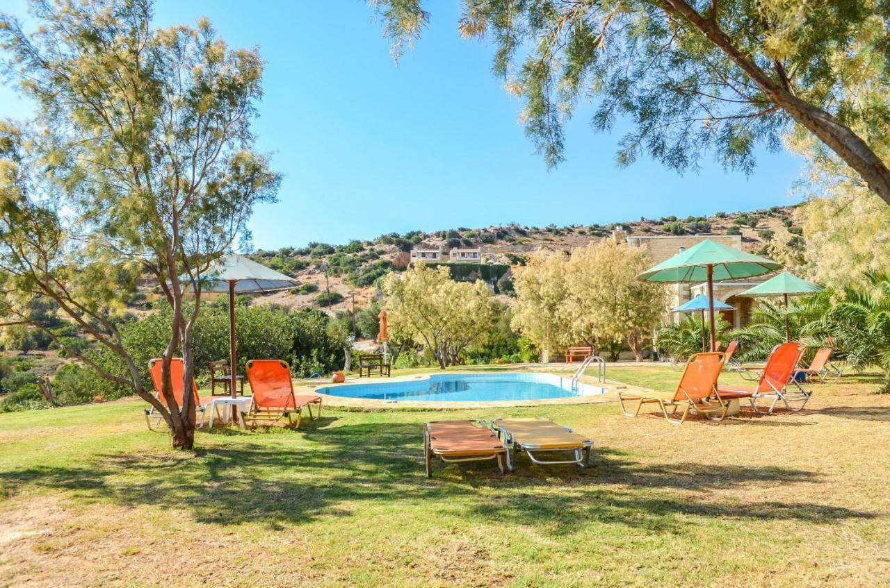 Petra-Mare Villa Триопетра Екстериор снимка