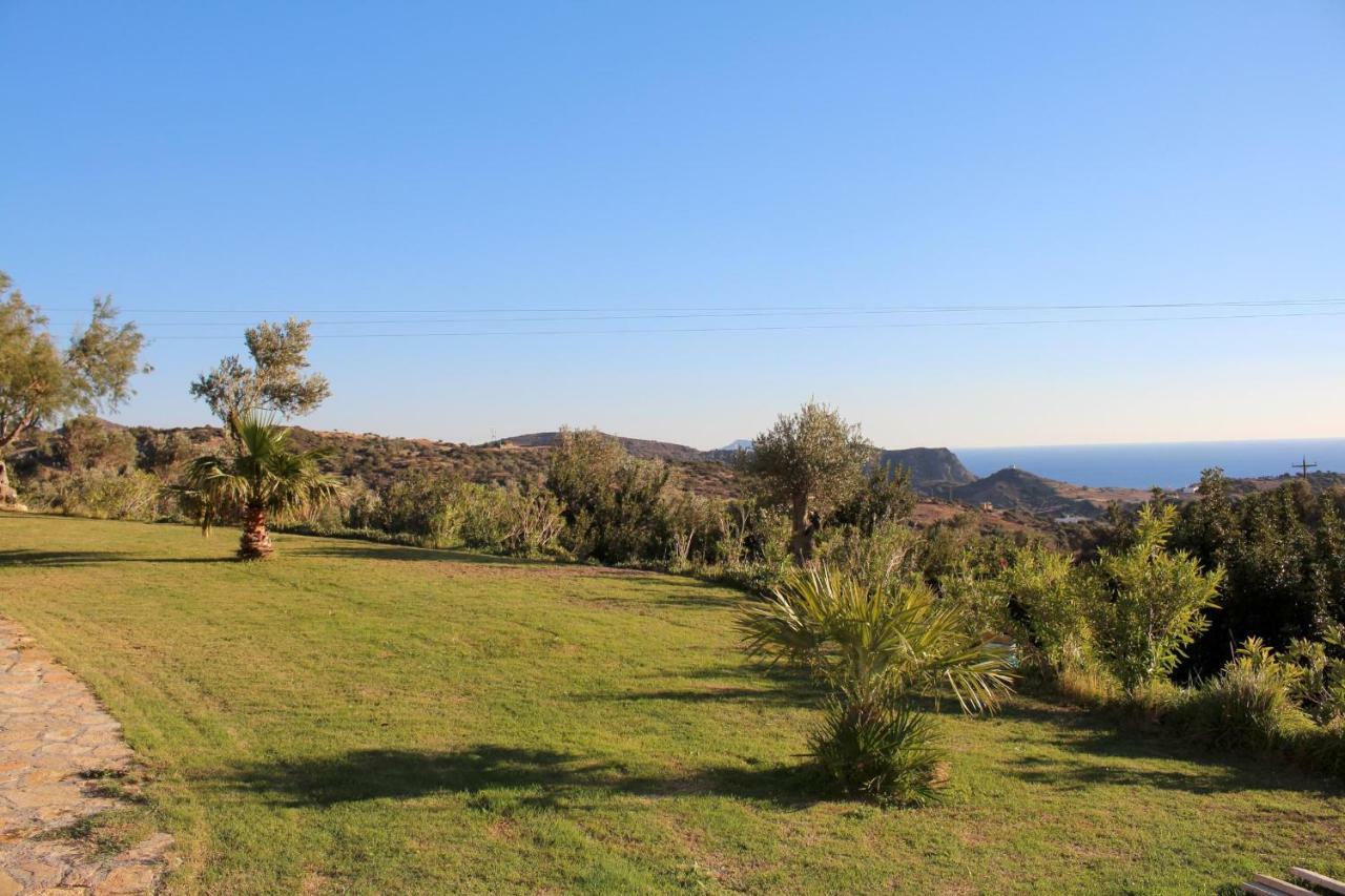 Petra-Mare Villa Триопетра Екстериор снимка