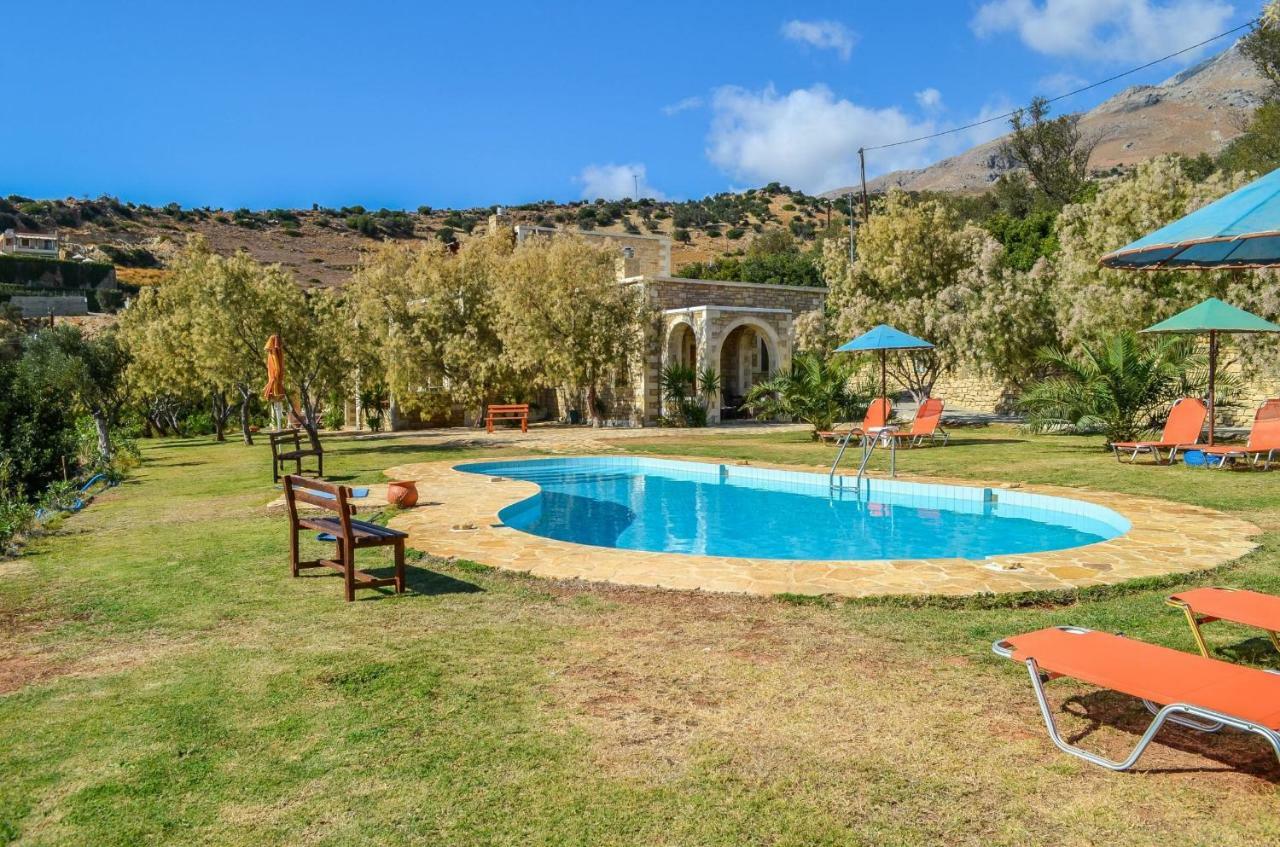 Petra-Mare Villa Триопетра Екстериор снимка