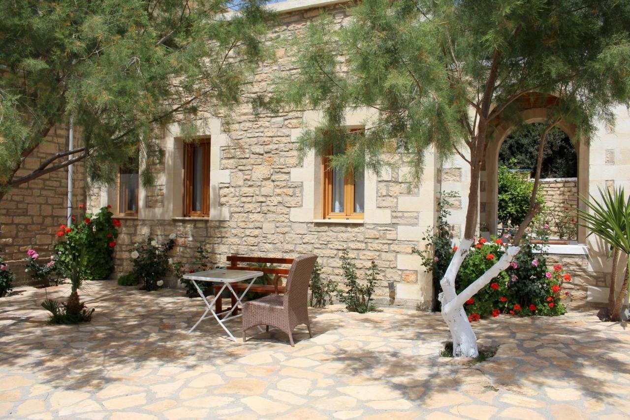 Petra-Mare Villa Триопетра Екстериор снимка