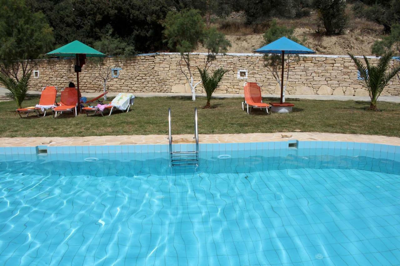 Petra-Mare Villa Триопетра Екстериор снимка