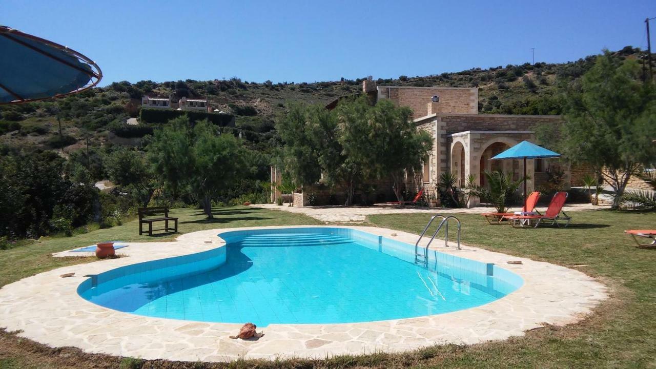Petra-Mare Villa Триопетра Екстериор снимка